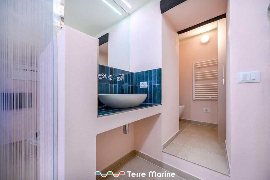 Sea-Cret, Terremarine Apartment Манарола Екстериор снимка